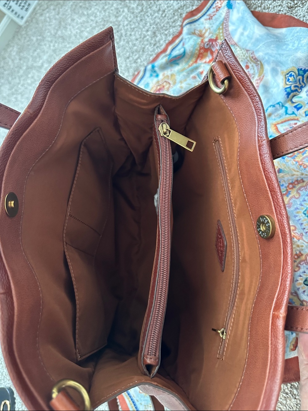 Fossil Chestnut Brown Leather Tote with Gold Logo - Picture 11 of 12